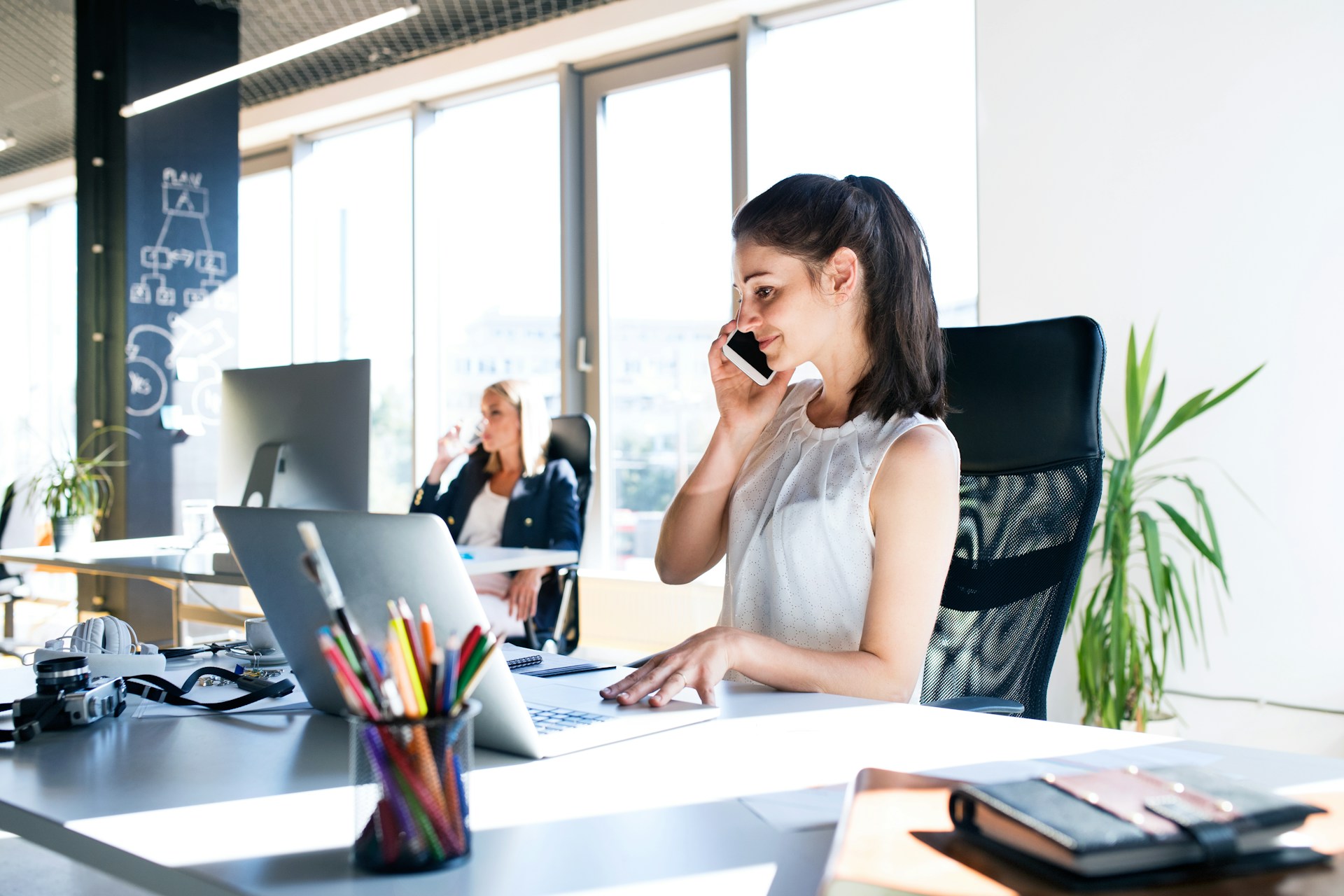 hosted PBX phones
